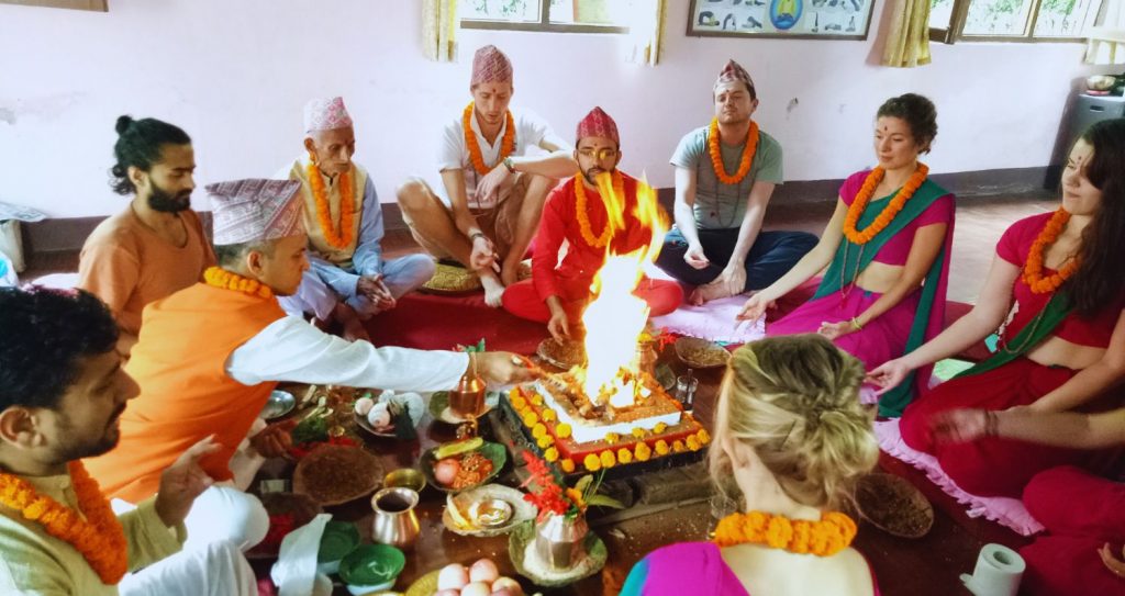 Himalayan Yoga Retreat: Yoga Retreat in Nepal