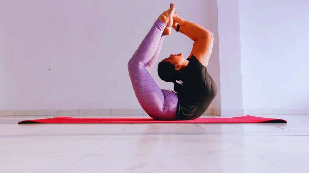 Poorna Dhanurasana