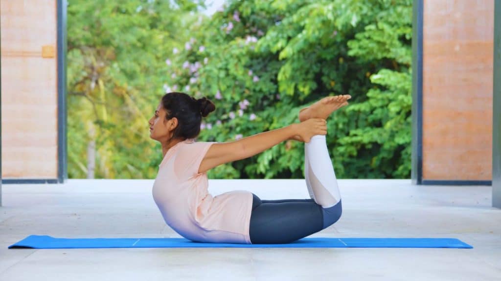 Poorna Dhanurasana
